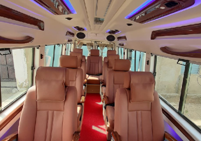 Luxury Maharaja 1x1 Traveller Rental